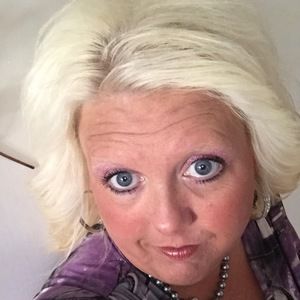 Meet your Posher, Lorena